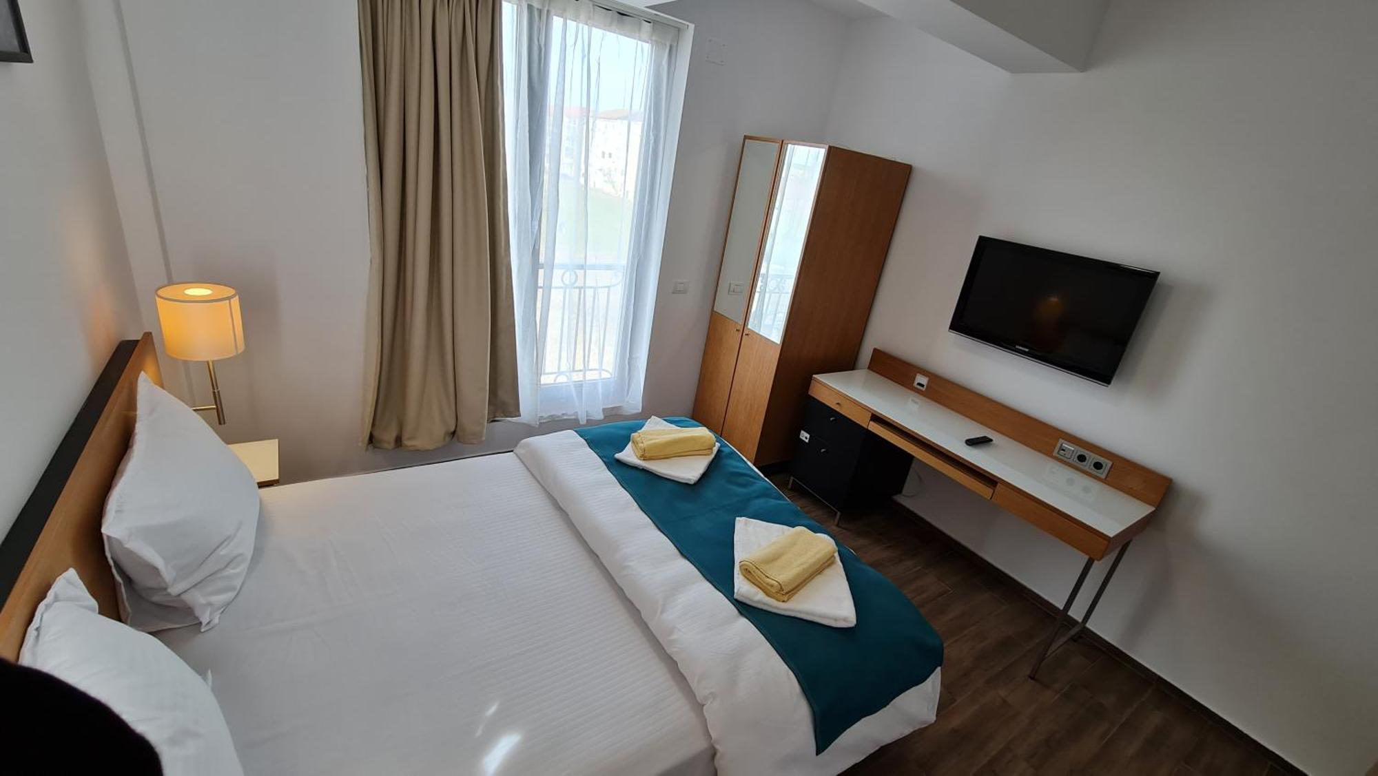 Jafar 6 Apartment